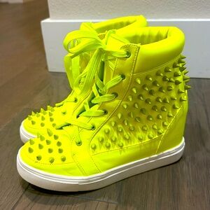 Cape Robbin stuffed festival wedge sneakers ! Neon yellow!